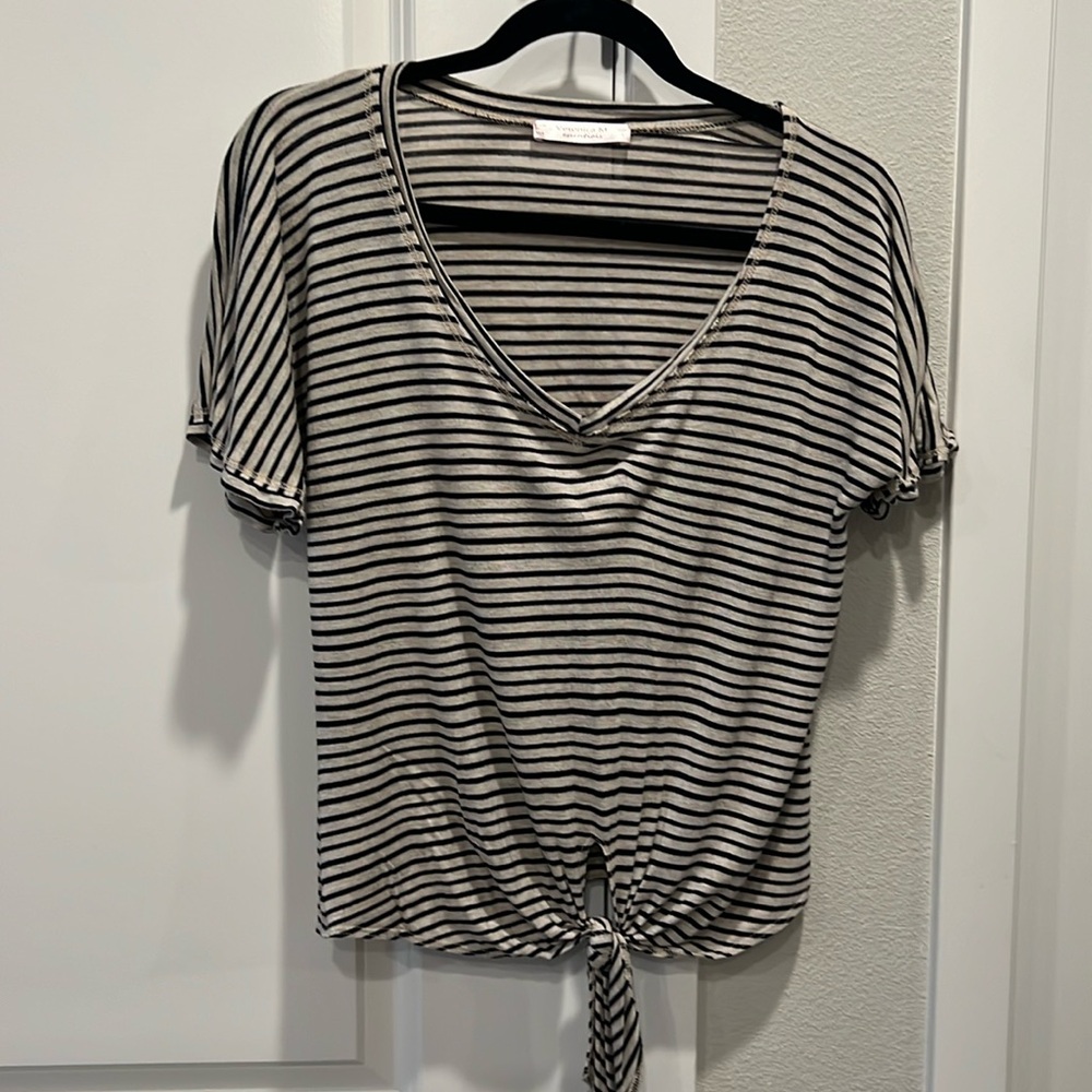 Stripped tie front v neck shirt